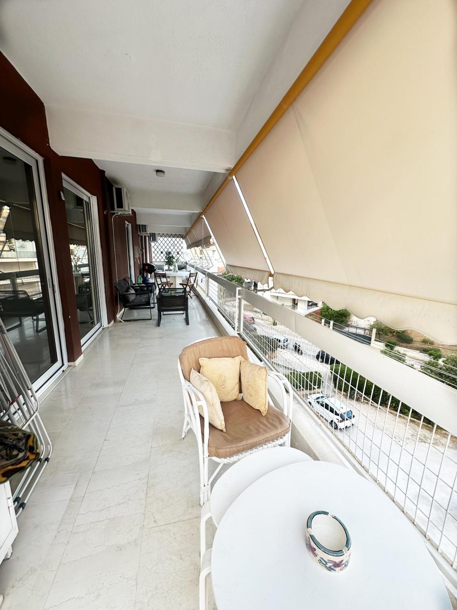 אתונה Glyfada Golf Fourth Floor Apartment מראה חיצוני תמונה